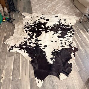 IKEA KOLDBY Cowhide Rug Black White Genuine Leather – Discontinued – 7x5 ft